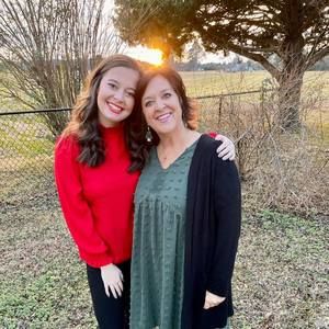 Meet your Posher, Leigh